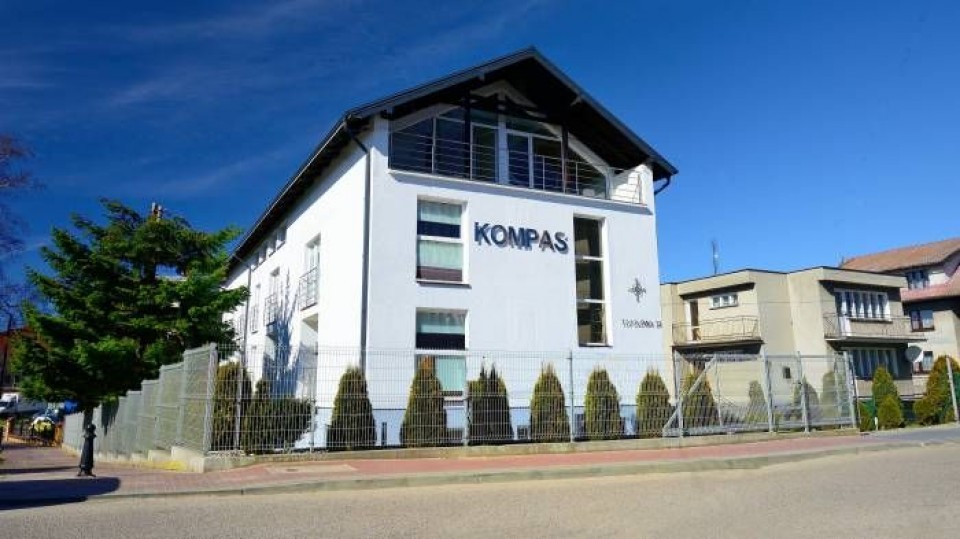 KOMPAS