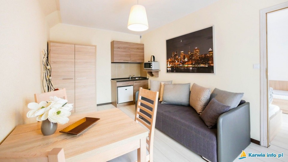 Apartamenty, Domki i Pokoje ALEXANDRIA z basenem