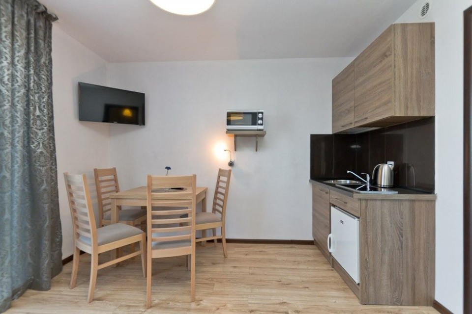 Apartamenty, Domki i Pokoje ALEXANDRIA z basenem