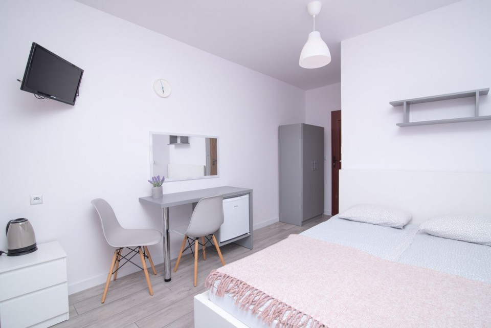 Apartamenty, Domki i Pokoje ALEXANDRIA z basenem