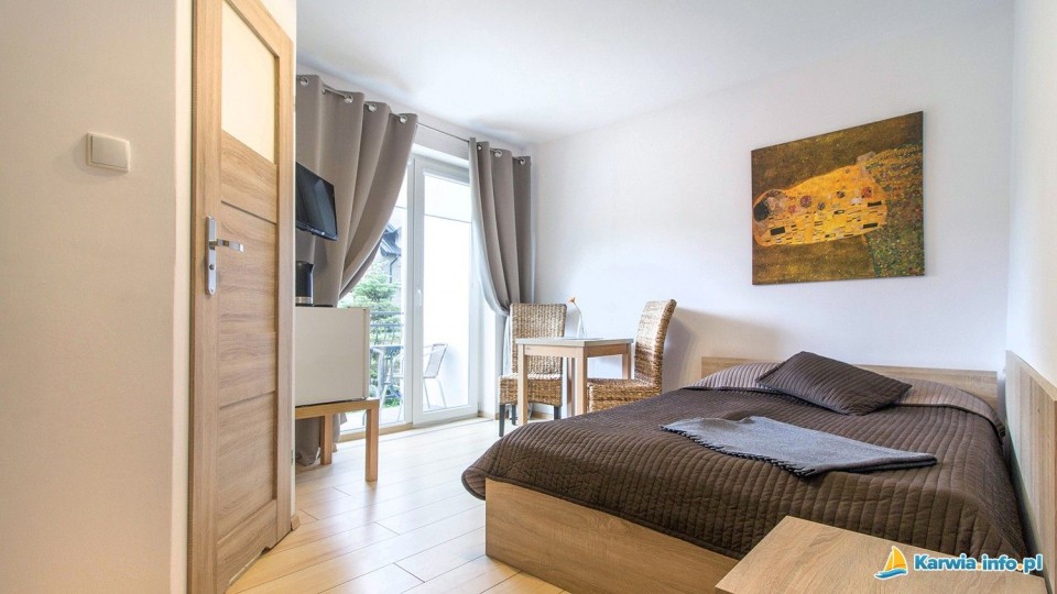 Apartamenty, Domki i Pokoje ALEXANDRIA z basenem