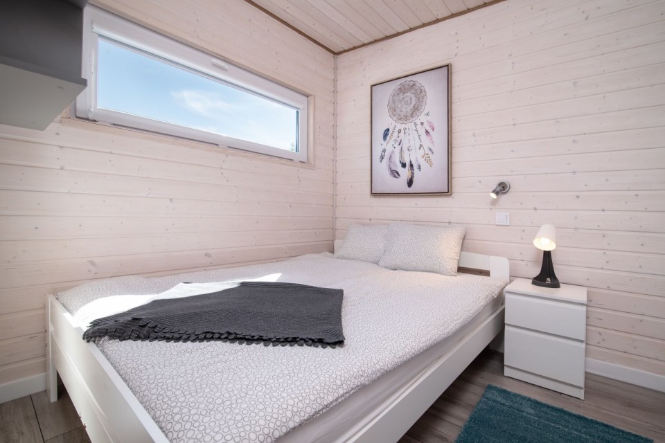 Apartamenty, Domki i Pokoje ALEXANDRIA z basenem