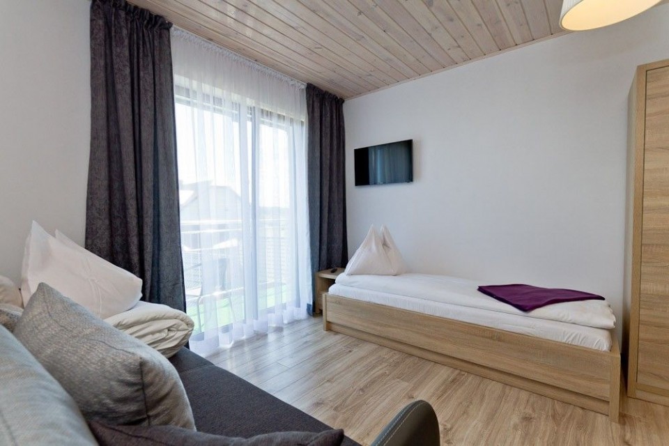 Apartamenty, Domki i Pokoje ALEXANDRIA z basenem