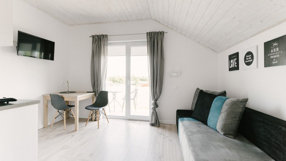 Apartamenty, Domki i Pokoje ALEXANDRIA z basenem
