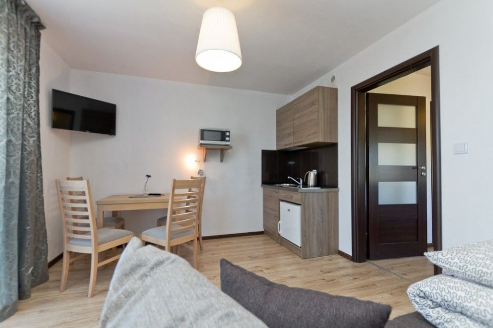 Apartamenty, Domki i Pokoje ALEXANDRIA z basenem