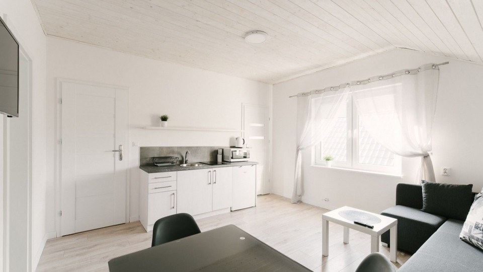 Apartamenty, Domki i Pokoje ALEXANDRIA z basenem