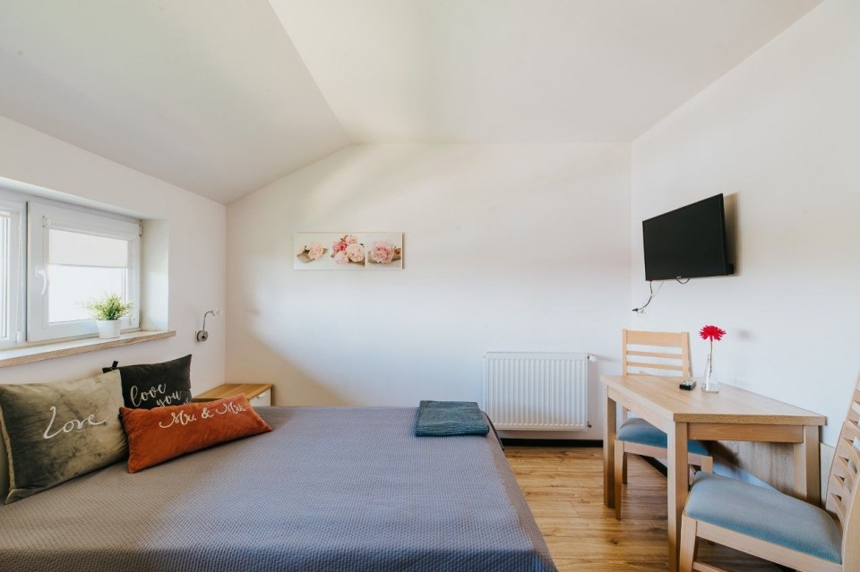 Apartamenty, Domki i Pokoje ALEXANDRIA z basenem