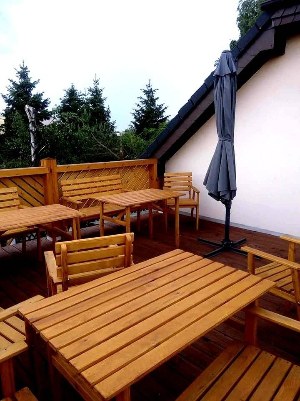 Pokoje Gościnne POD DĘBAMI
