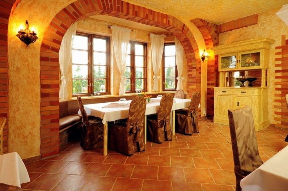 Apartamenty i Pokoje, Restauracja MONIKA