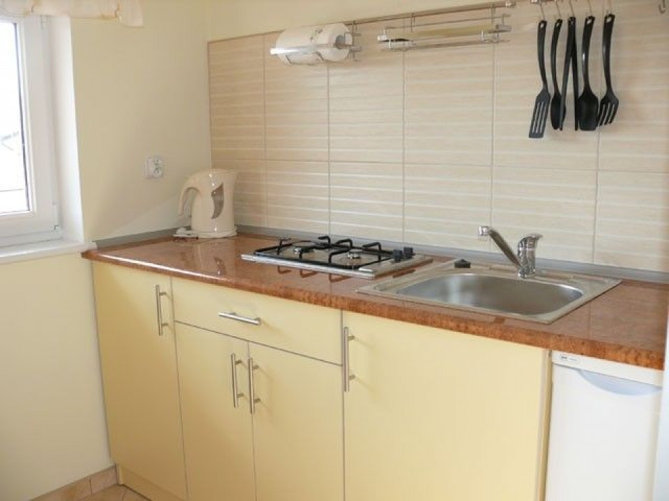 Pokoje, Apartamenty, Domki MACIEJ