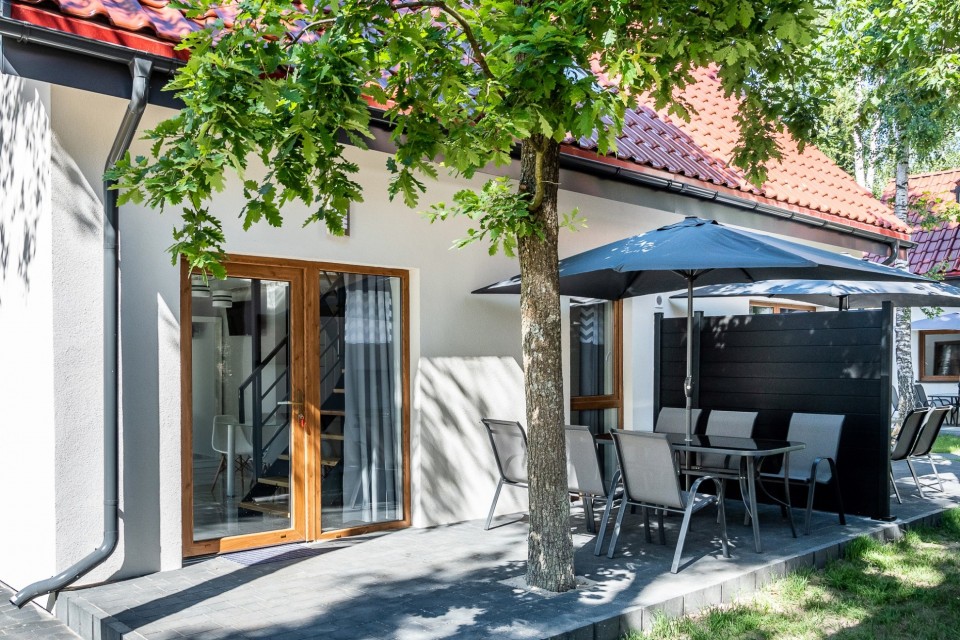 Domek piętrowy z dwiema łazienkami całoroczny - 3 sypialnie i salon