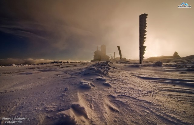 Śnieżne Kotły i Szrenica w zimowej szacie