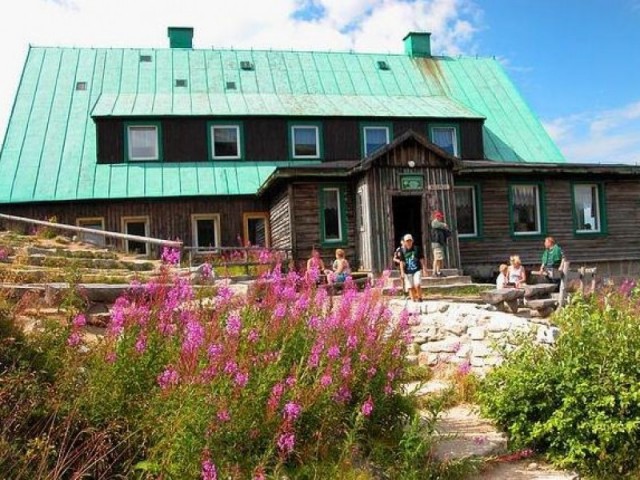 Bufet w Schronisku pod Łabskim Szczytem