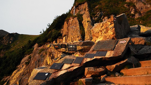 Symboliczny cmentarzyk ofiar gór