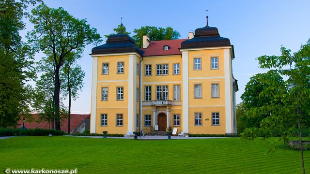 Pałac Łomnica