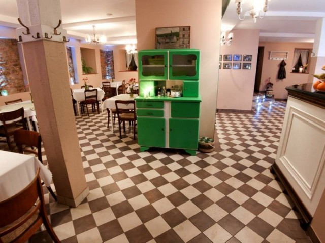 Restauracja ZIELONY KREDENS