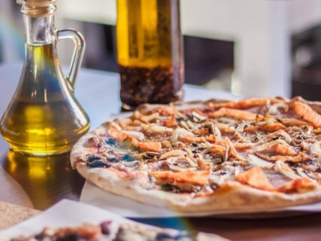 Pizzeria La Famiglia