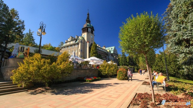 Dom Zdrojowy i Hala Spacerowa