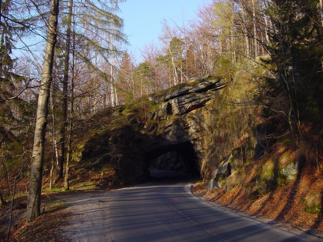 Tunel Skalny