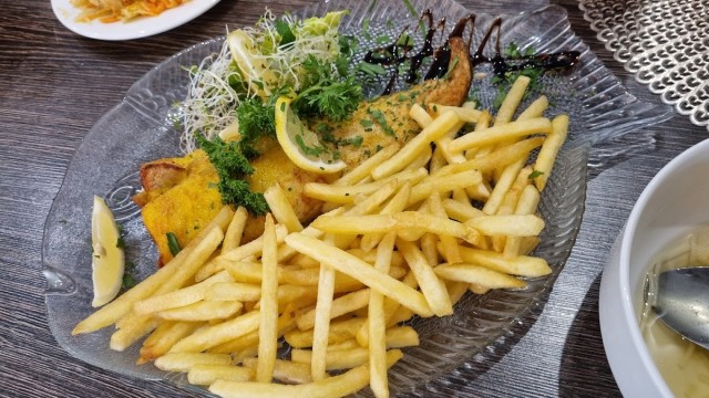 Smażalnia REKIN & Bar Bistro STELLA