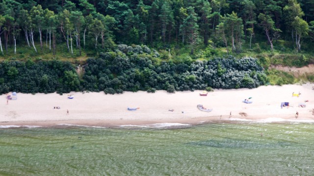 Zdjęcie lotnicze plaży w Pustkowie