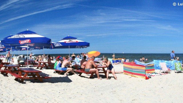 Bar na plaży w Łukęcinie