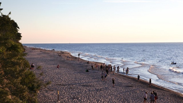 Łukęcin, zachód słońca na plaży