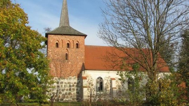 Kościół z XIV w. w Rusowie