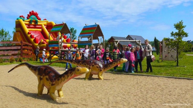 Bałtycki Park Dinozaurów we Wrzosowie