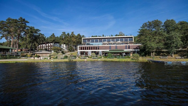 Kompleks Wypoczynkowy SZARLOTA