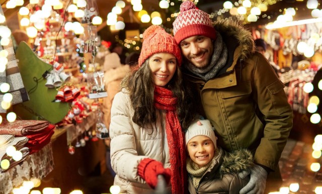 Zapach piernika i magia świateł — najlepsze jarmarki świąteczne startują już w listopadzie!