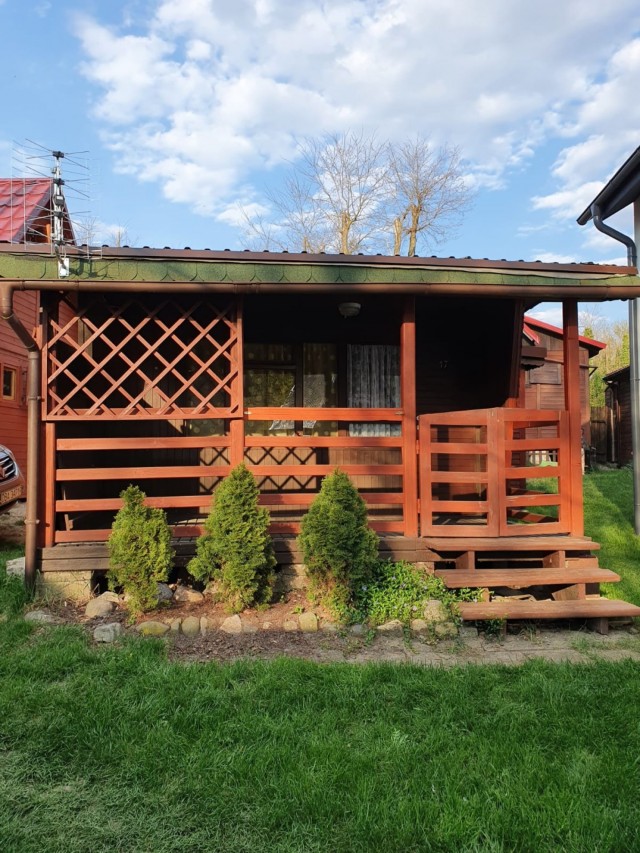 Domki nad jeziorem sławskim