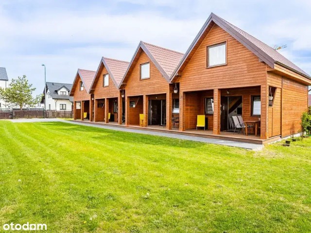 Ośrodek z 4 domkami letniskowymi na sprzedaż Jastrzębia Góra