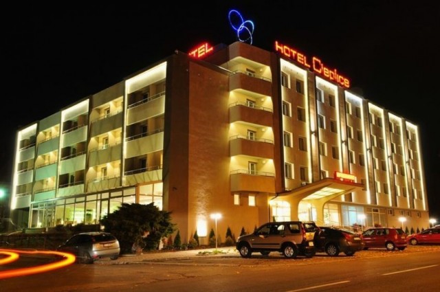 Hotel CIEPLICE