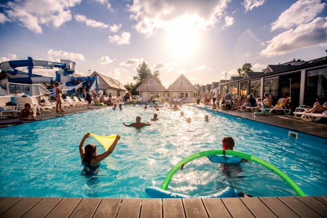 HOLIDAY PARK & RESORT Domki i Apartamenty
