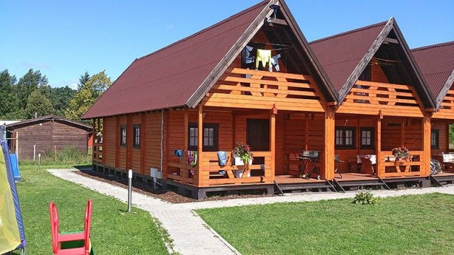 Domki Letniskowe LAZUROWY PORANEK