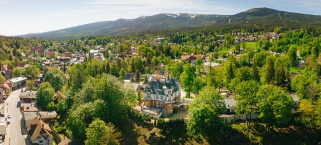 Hotel SZRENICOWY DWÓR