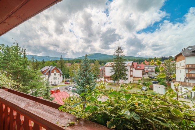 Hotel *** POD SZRENICĄ