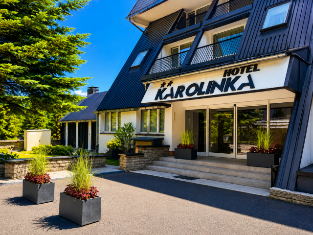 Hotel ** Karolinka
