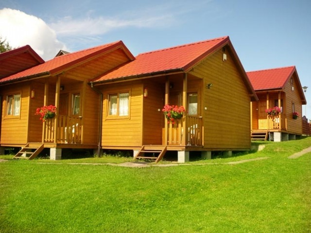 Domki Letniskowe PELIKAN