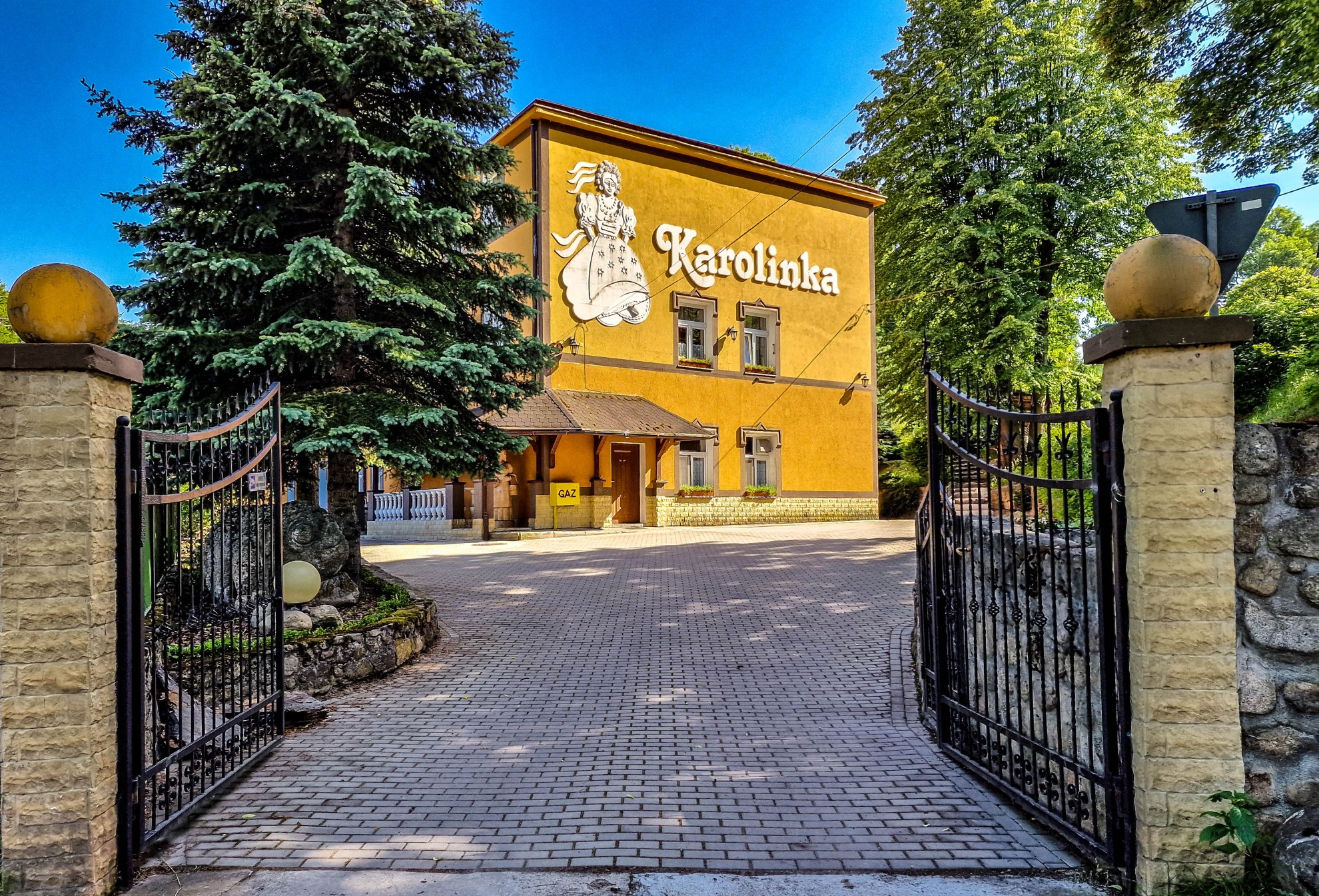 Sylwester - Ośrodek Kolonijno-Wczasowy KAROLINKA