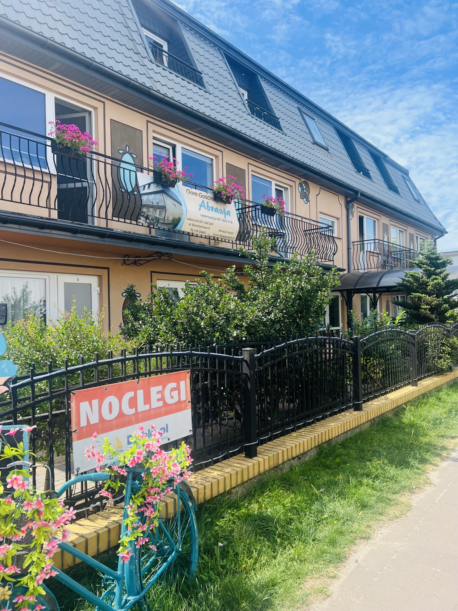 Wakacje - Pokoje i Apartamenty ABRAZJA